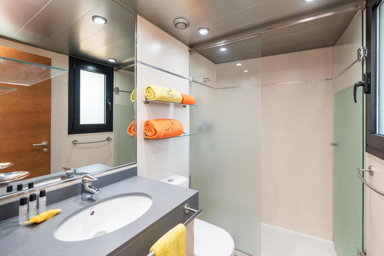 Aparthotel Las Palmeras カステルデフェルス エクステリア 写真