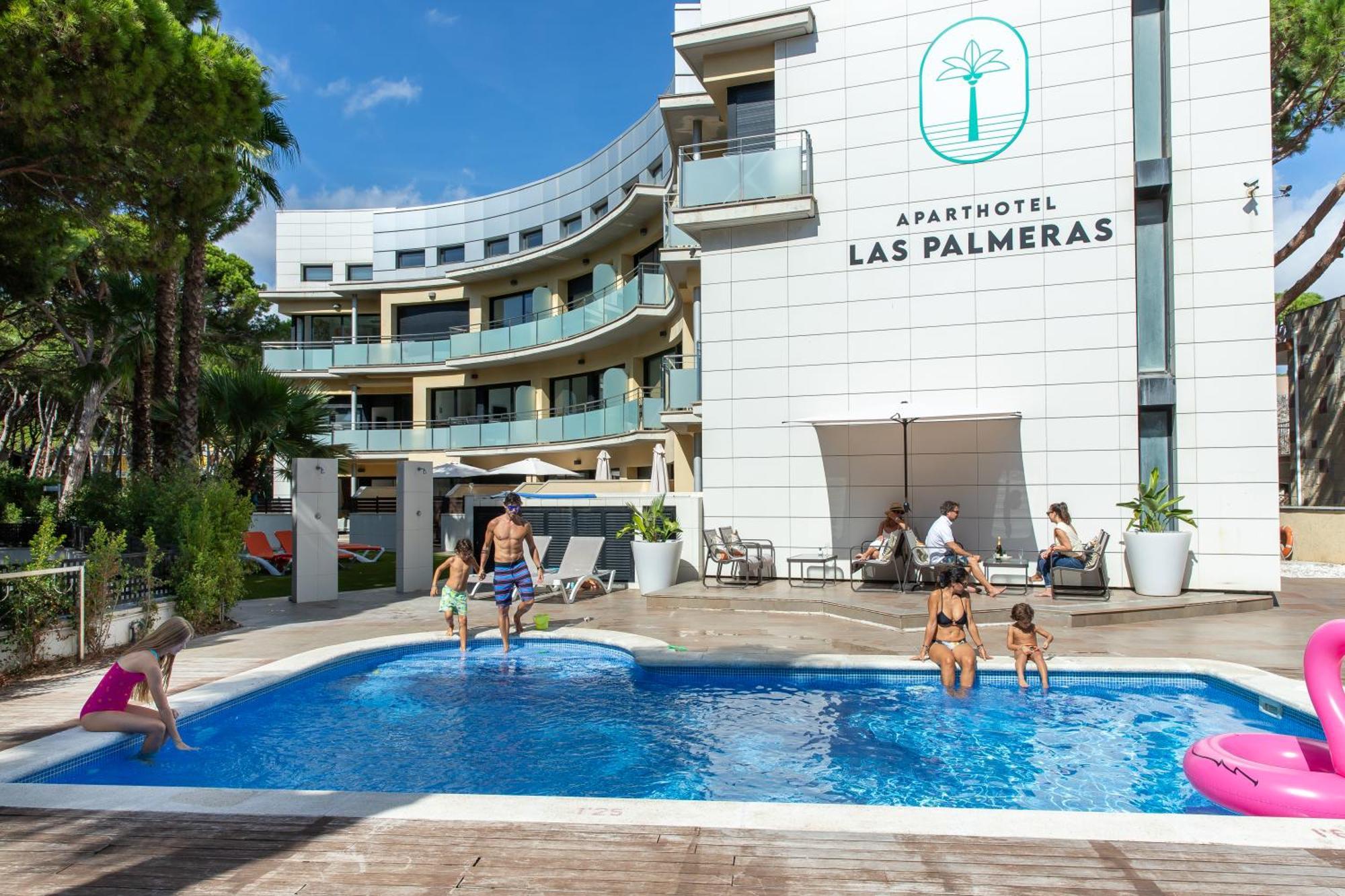 Aparthotel Las Palmeras カステルデフェルス エクステリア 写真